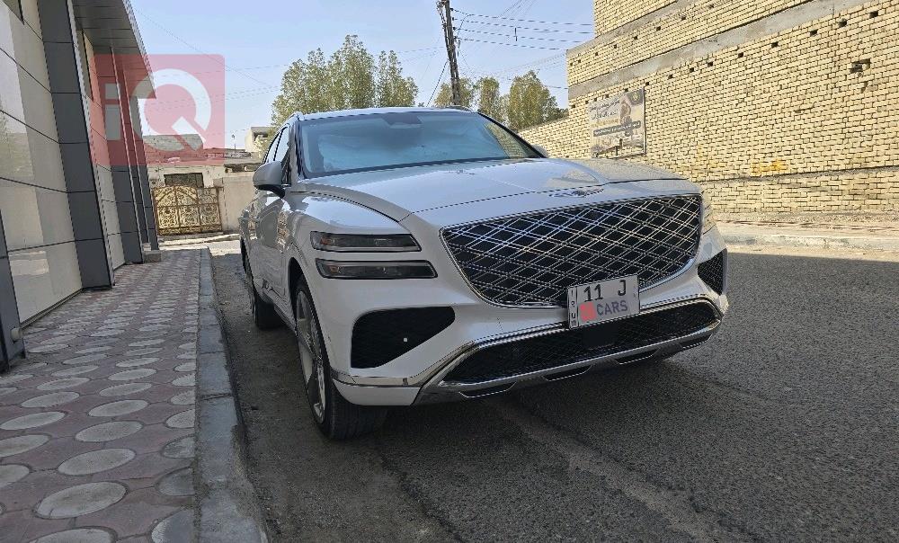 جێنسس GV80